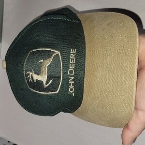 VTG 90S JOHN DEERE GREEN/TAN SNAPBACK CAP